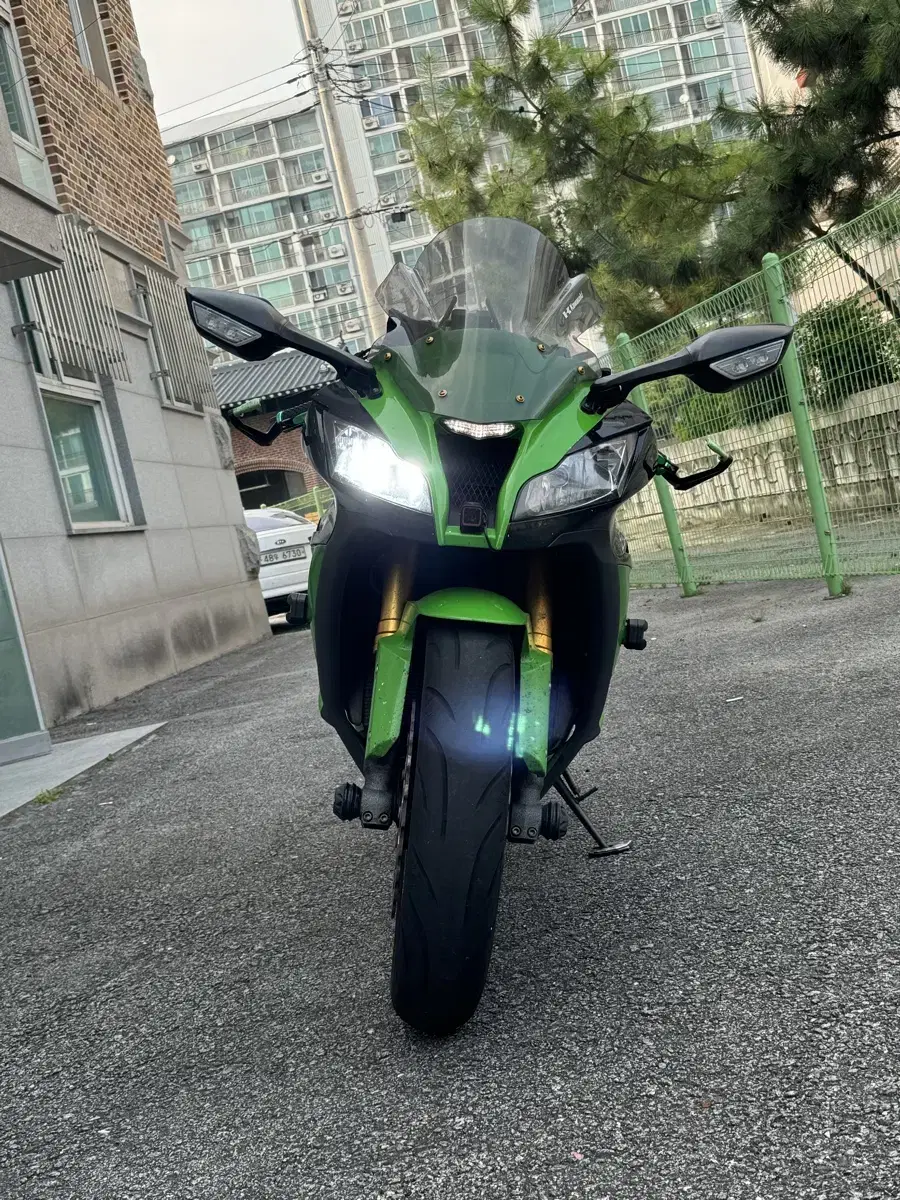 zx10r 14년식 5만 팔아봅니다 네고가능